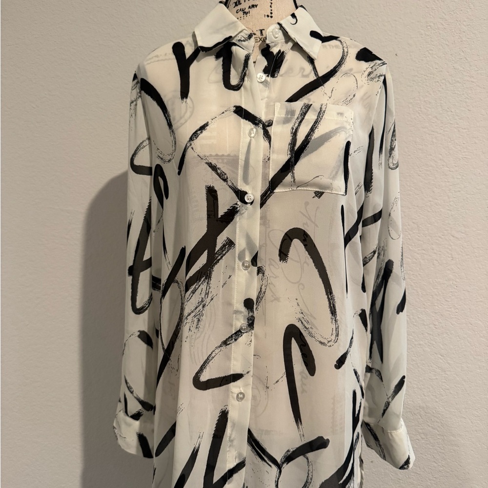 Chic White and black Button-Up Blouse